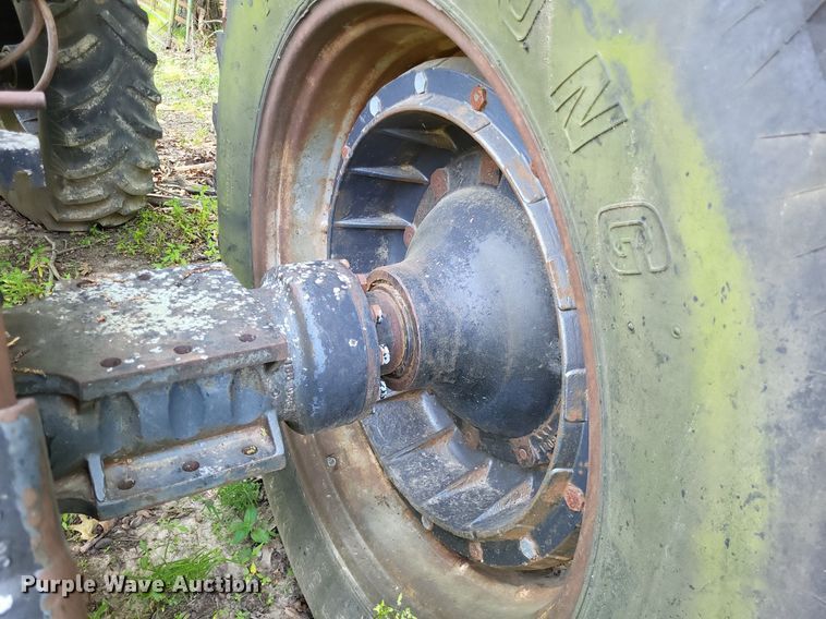 image for item DP5168 1977 White 4-180 Field Boss  4WD tractor