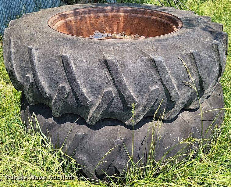 image for item DP5168 1977 White 4-180 Field Boss  4WD tractor