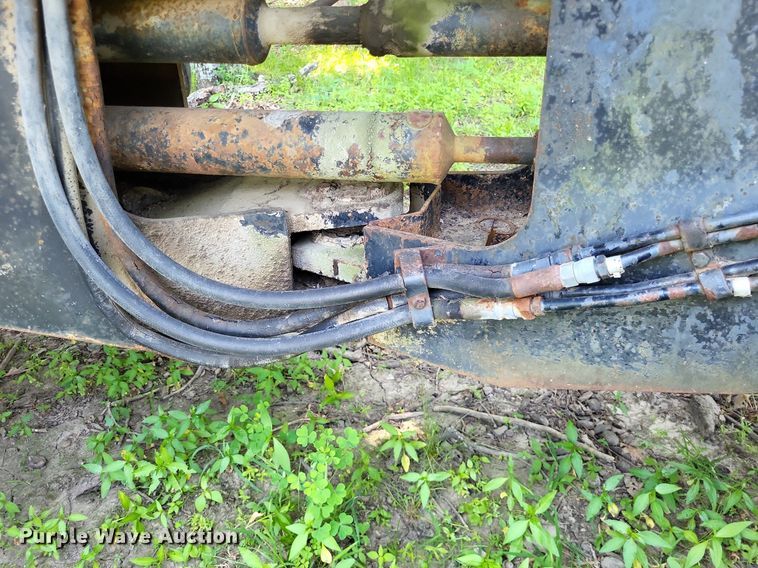 image for item DP5168 1977 White 4-180 Field Boss  4WD tractor