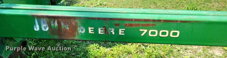 image for item DP5169 John Deere 7000  no-till planter