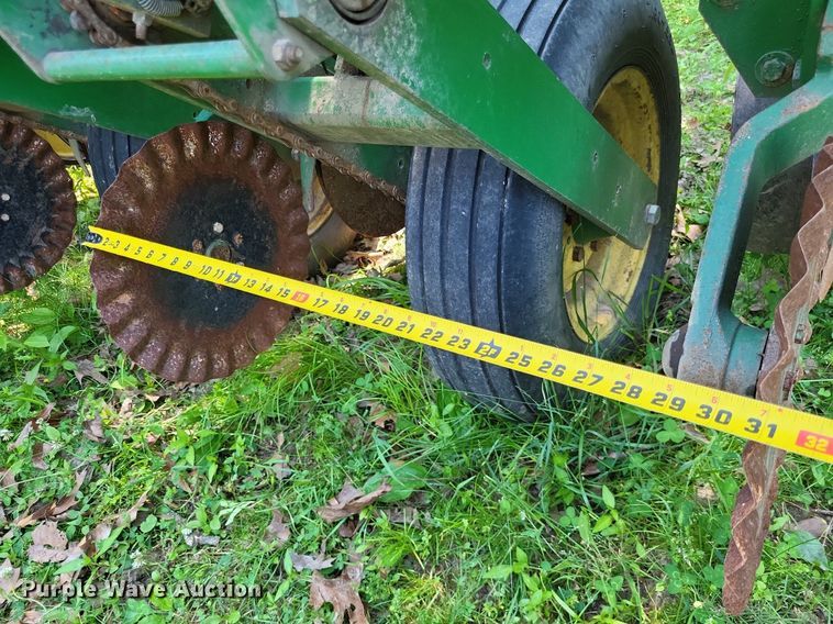 image for item DP5169 John Deere 7000  no-till planter