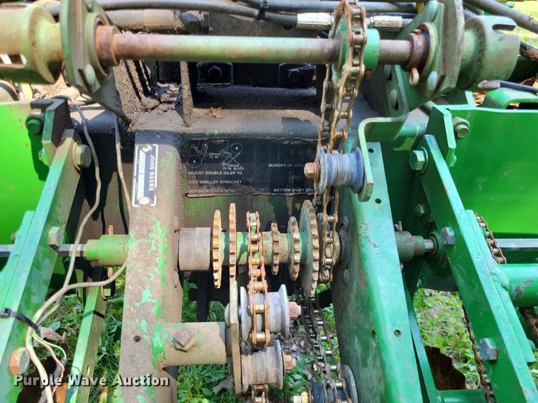image for item DP5169 John Deere 7000  no-till planter