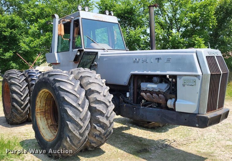 image for item DP5170 1975 White 4-150 Field Boss  4WD tractor