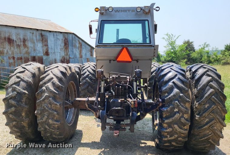 image for item DP5170 1975 White 4-150 Field Boss  4WD tractor