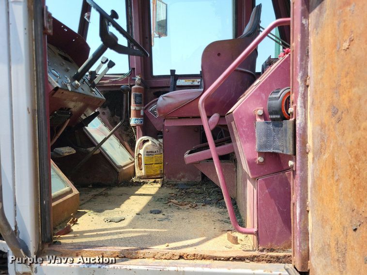 image for item DP5170 1975 White 4-150 Field Boss  4WD tractor