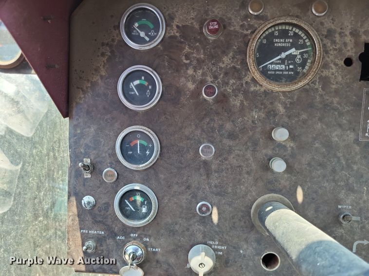 image for item DP5170 1975 White 4-150 Field Boss  4WD tractor