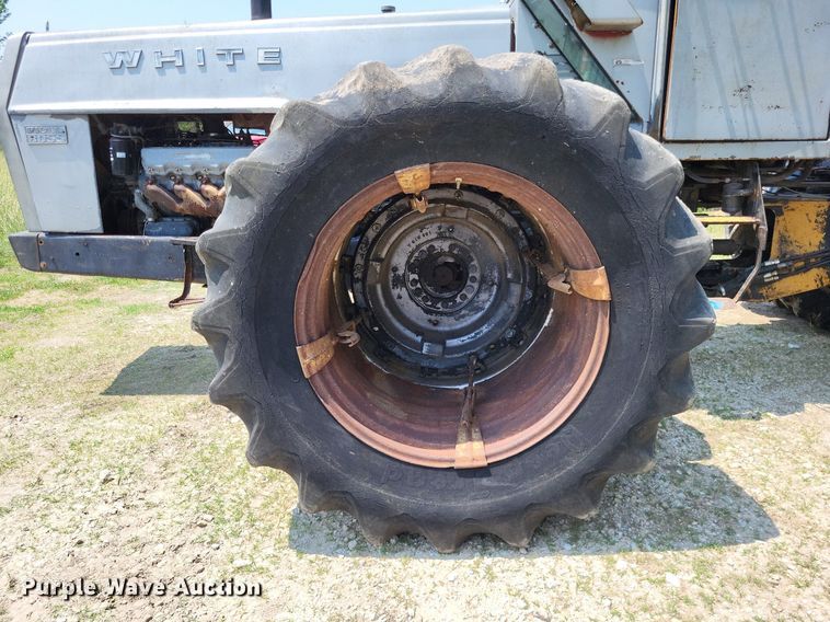 image for item DP5170 1975 White 4-150 Field Boss  4WD tractor