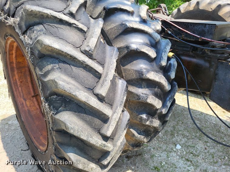 image for item DP5170 1975 White 4-150 Field Boss  4WD tractor