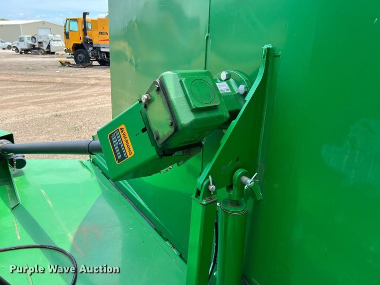 image for item DQ2080 2019 John Deere M20  batwing rotary mower