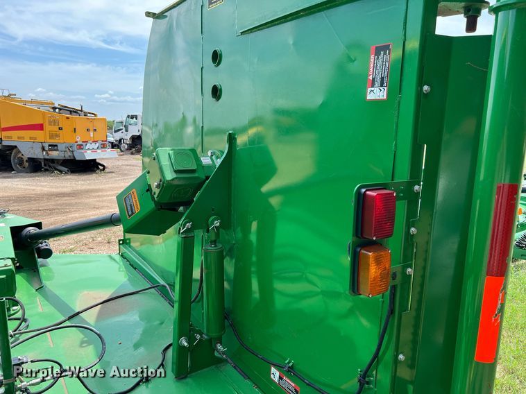 image for item DQ2081 2019 John Deere M20  batwing rotary mower