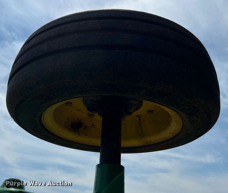 image for item DQ2081 2019 John Deere M20  batwing rotary mower