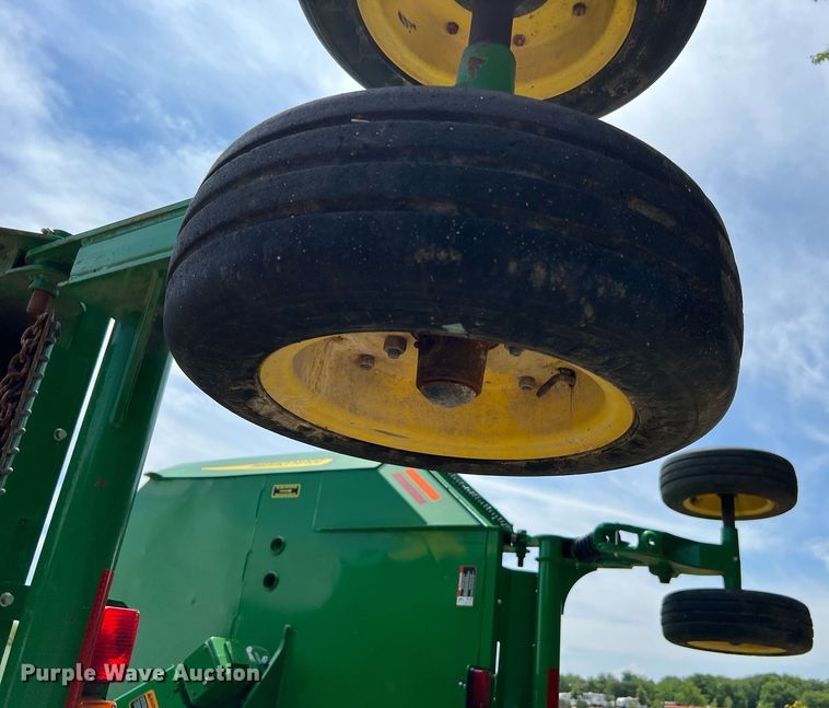 image for item DQ2081 2019 John Deere M20  batwing rotary mower