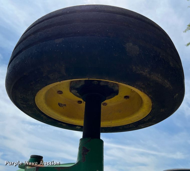 image for item DQ2081 2019 John Deere M20  batwing rotary mower