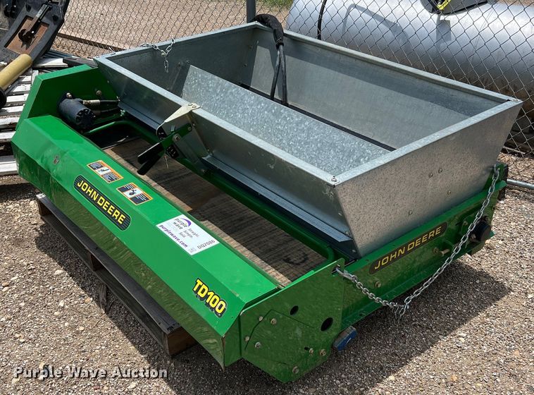 image for item DQ2086 John Deere TD100  top dresser spreader