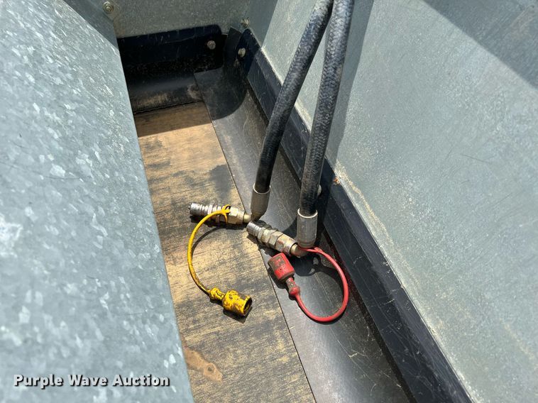 image for item DQ2086 John Deere TD100  top dresser spreader