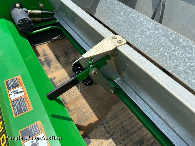 image for item DQ2086 John Deere TD100  top dresser spreader