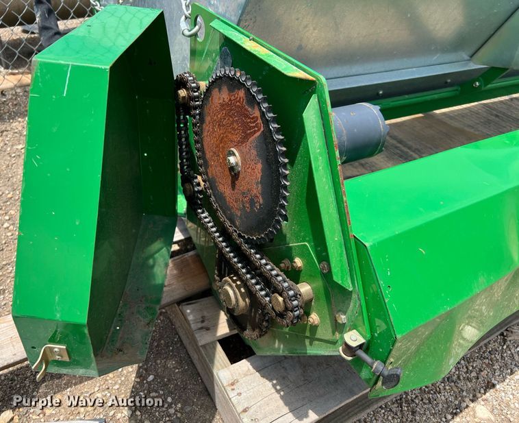 image for item DQ2086 John Deere TD100  top dresser spreader