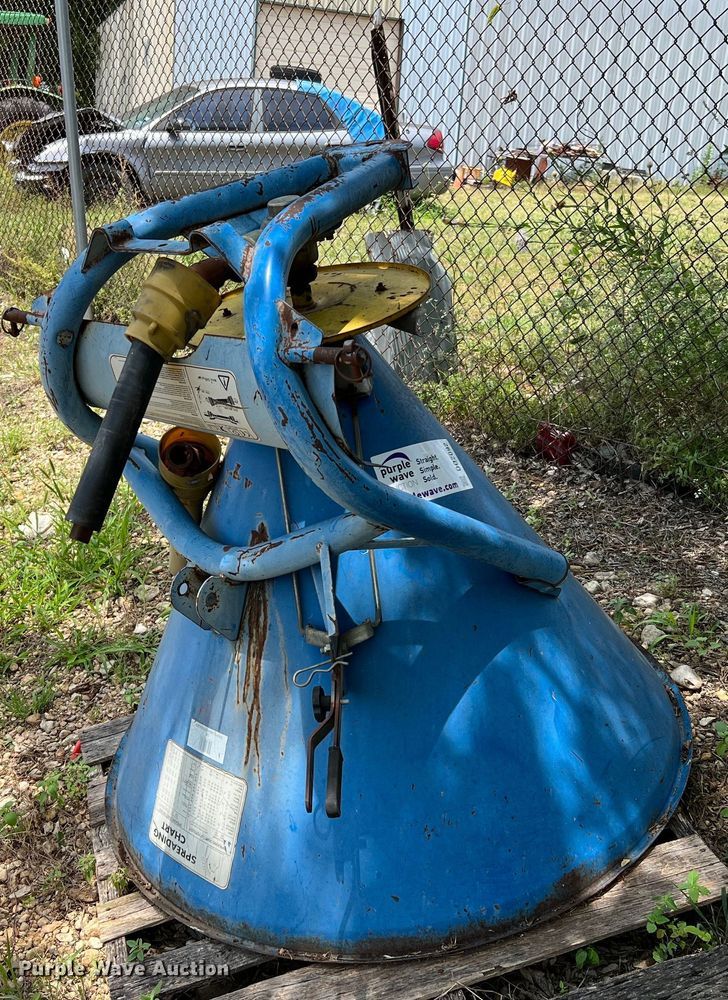 image for item DQ2092 Spreader