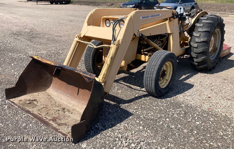 image for item HN9909 Massey Ferguson 204  tractor