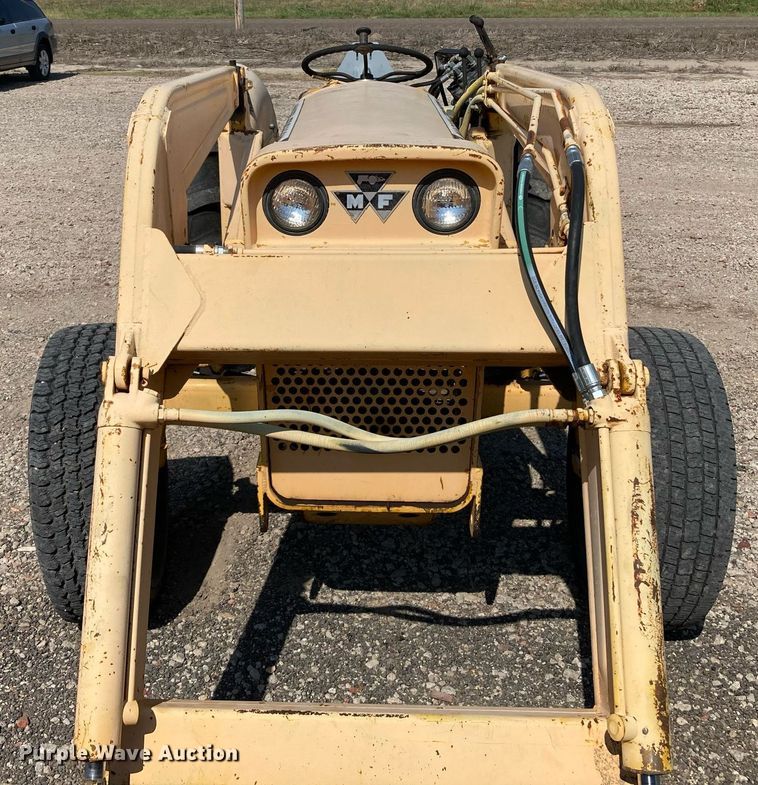 image for item HN9909 Massey Ferguson 204  tractor