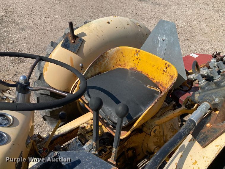 image for item HN9909 Massey Ferguson 204  tractor