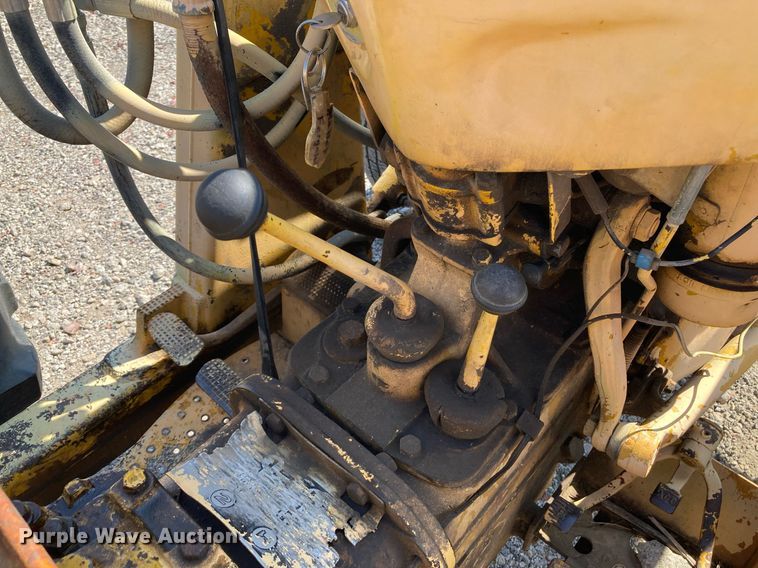 image for item HN9909 Massey Ferguson 204  tractor