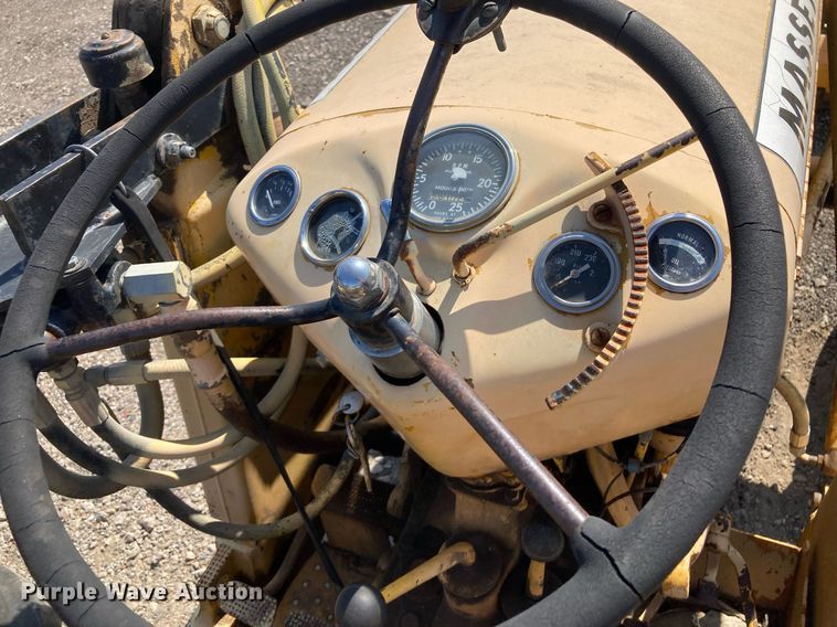 image for item HN9909 Massey Ferguson 204  tractor