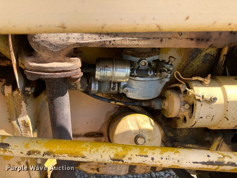 image for item HN9909 Massey Ferguson 204  tractor