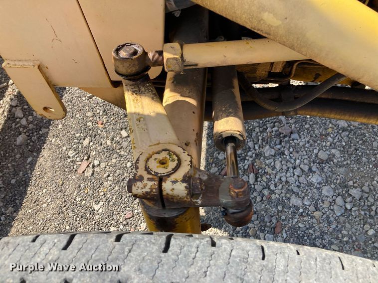 image for item HN9909 Massey Ferguson 204  tractor