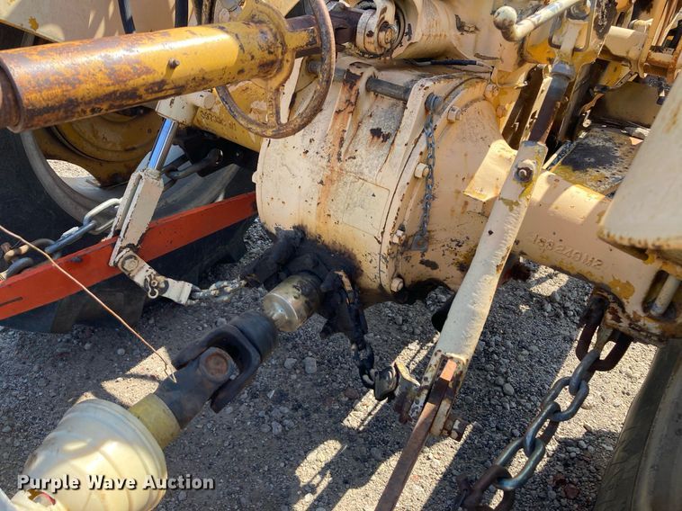 image for item HN9909 Massey Ferguson 204  tractor