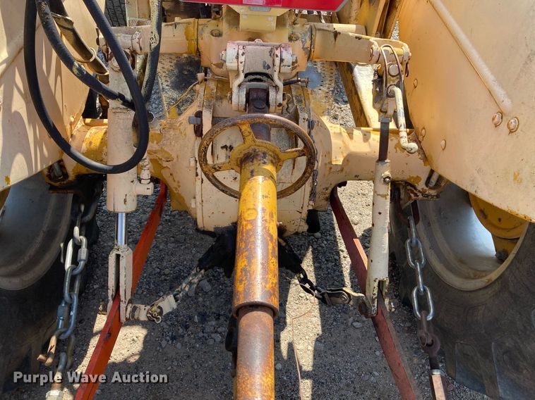 image for item HN9909 Massey Ferguson 204  tractor