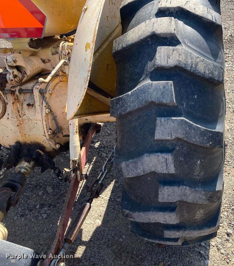 image for item HN9909 Massey Ferguson 204  tractor