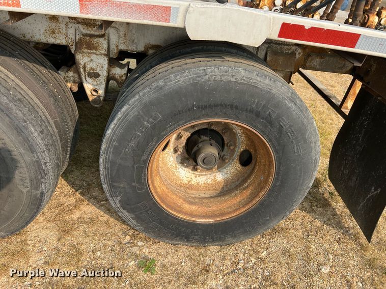 image for item II9154 1993 Warren  feed delivery trailer