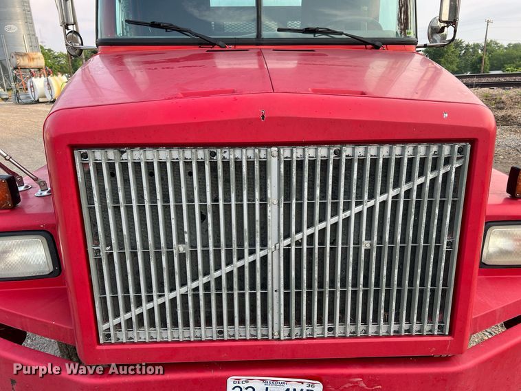 image for item II9172 Volvo  flatbed truck