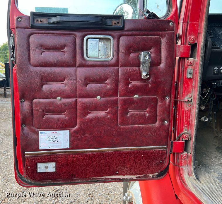 image for item II9172 Volvo  flatbed truck