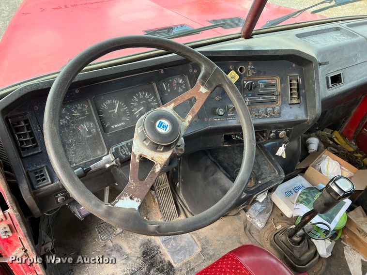 image for item II9172 Volvo  flatbed truck