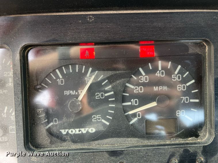 image for item II9172 Volvo  flatbed truck