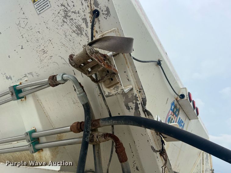 image for item II9177 1990 International 2554  applicator truck