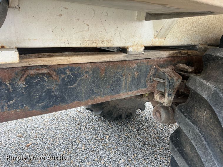 image for item II9177 1990 International 2554  applicator truck