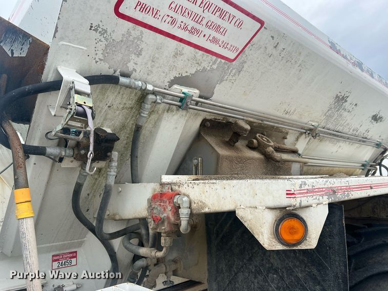 image for item II9177 1990 International 2554  applicator truck