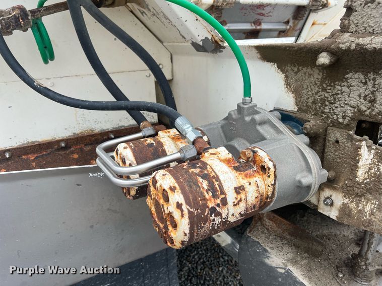 image for item II9177 1990 International 2554  applicator truck