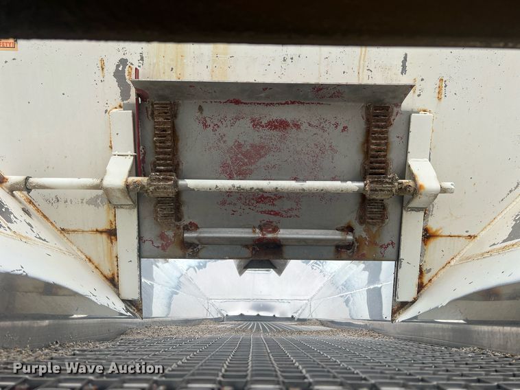 image for item II9177 1990 International 2554  applicator truck