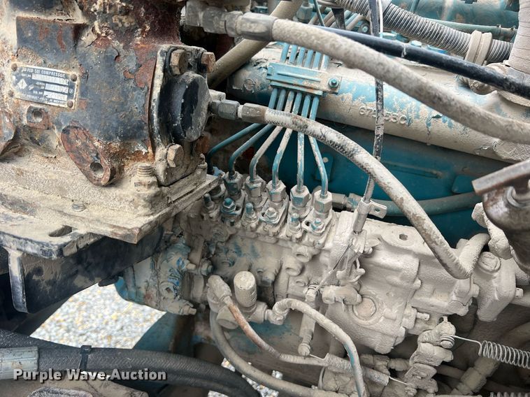 image for item II9177 1990 International 2554  applicator truck