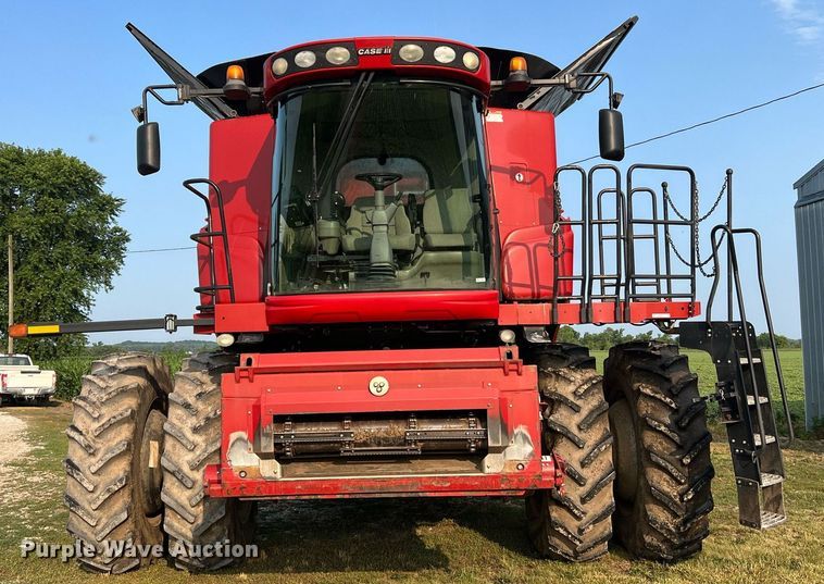 image for item II9193 2010 Case IH 8120  RWA combine