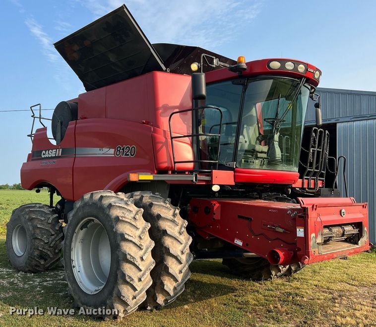 image for item II9193 2010 Case IH 8120  RWA combine