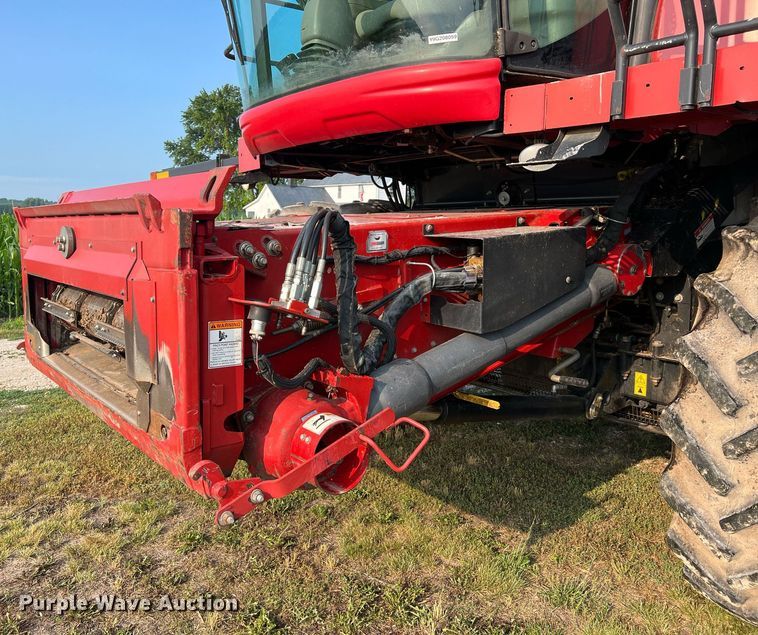 image for item II9193 2010 Case IH 8120  RWA combine