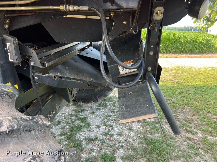 image for item II9193 2010 Case IH 8120  RWA combine