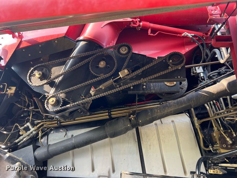 image for item II9193 2010 Case IH 8120  RWA combine