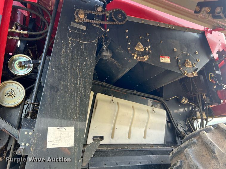 image for item II9193 2010 Case IH 8120  RWA combine