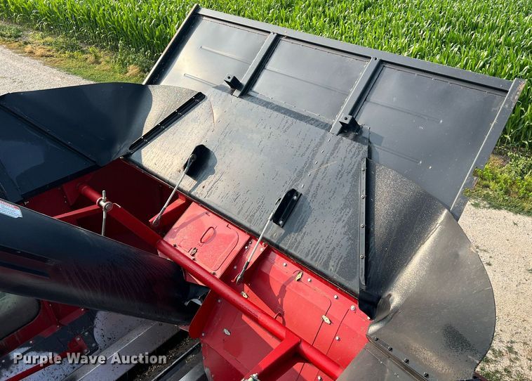 image for item II9193 2010 Case IH 8120  RWA combine